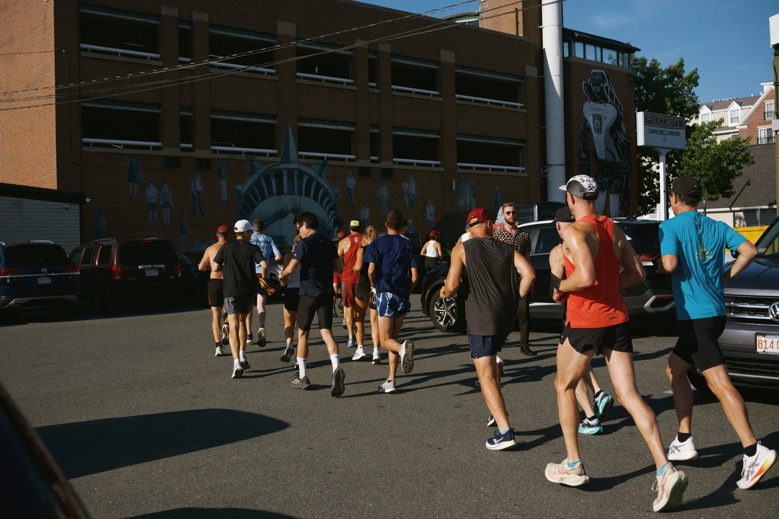 Runners setting out together at Notch Run Club